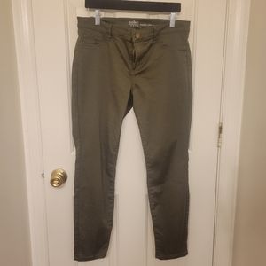 New York & Company Pants in Green
